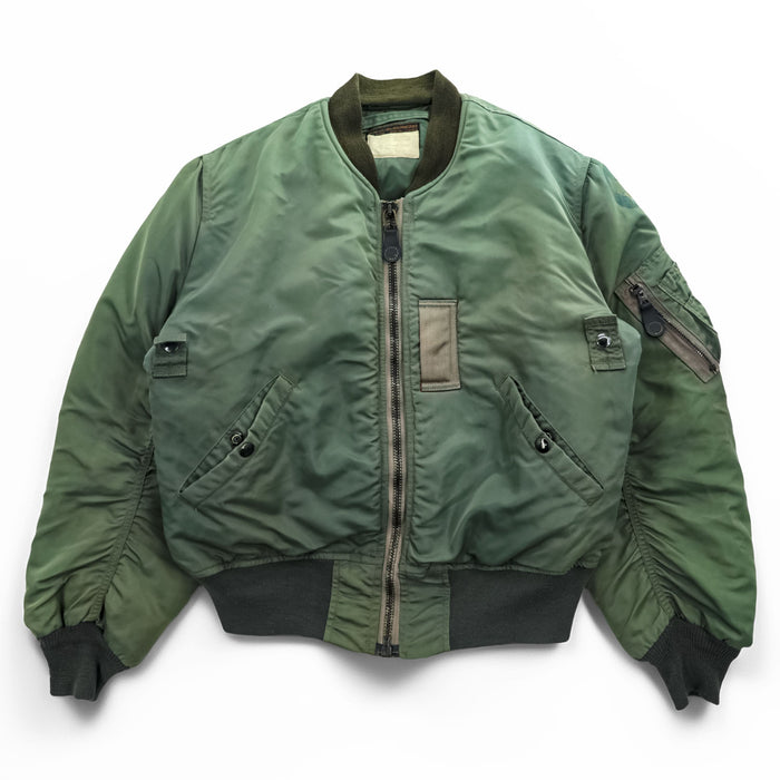 BUZZ RICKSON'S ミリタリー B-15D フライトジャケット M セージグリーン MIL-J-6251A 短丈 MA-1原型