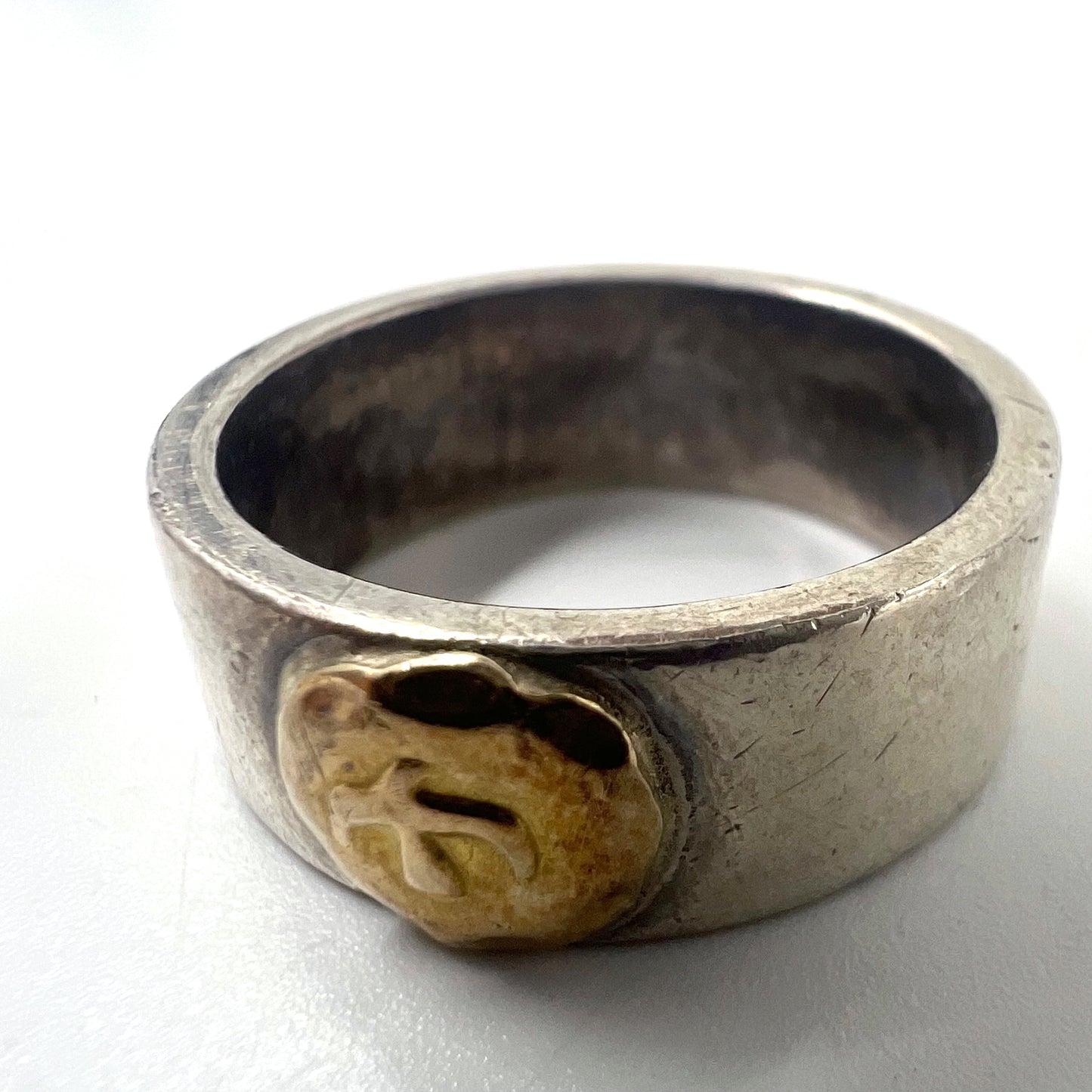goro's flat ring, size 19, silver, gold, eagle, gold metal