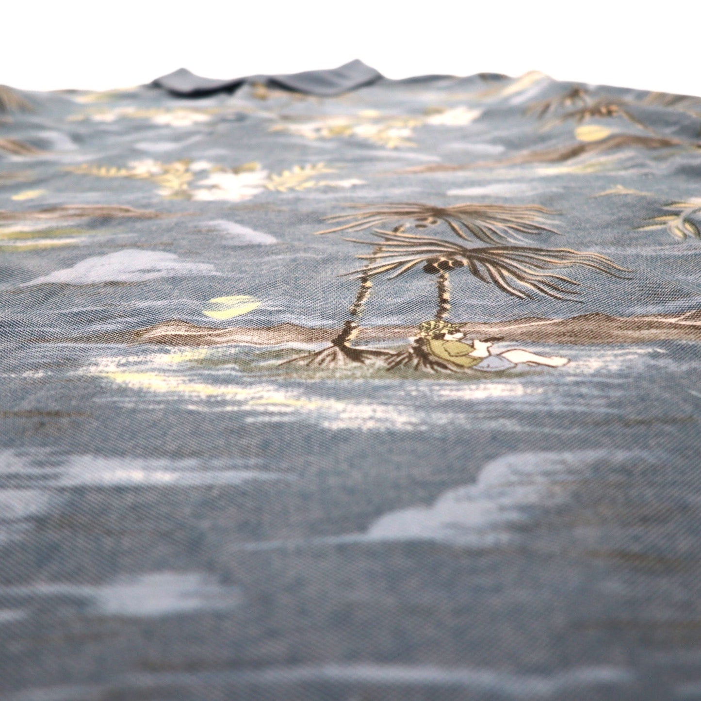 BIG DOGS 90s Hawaiian Polo Shirt, Size M, Blue, All-Over Print, Cotton and Polyester