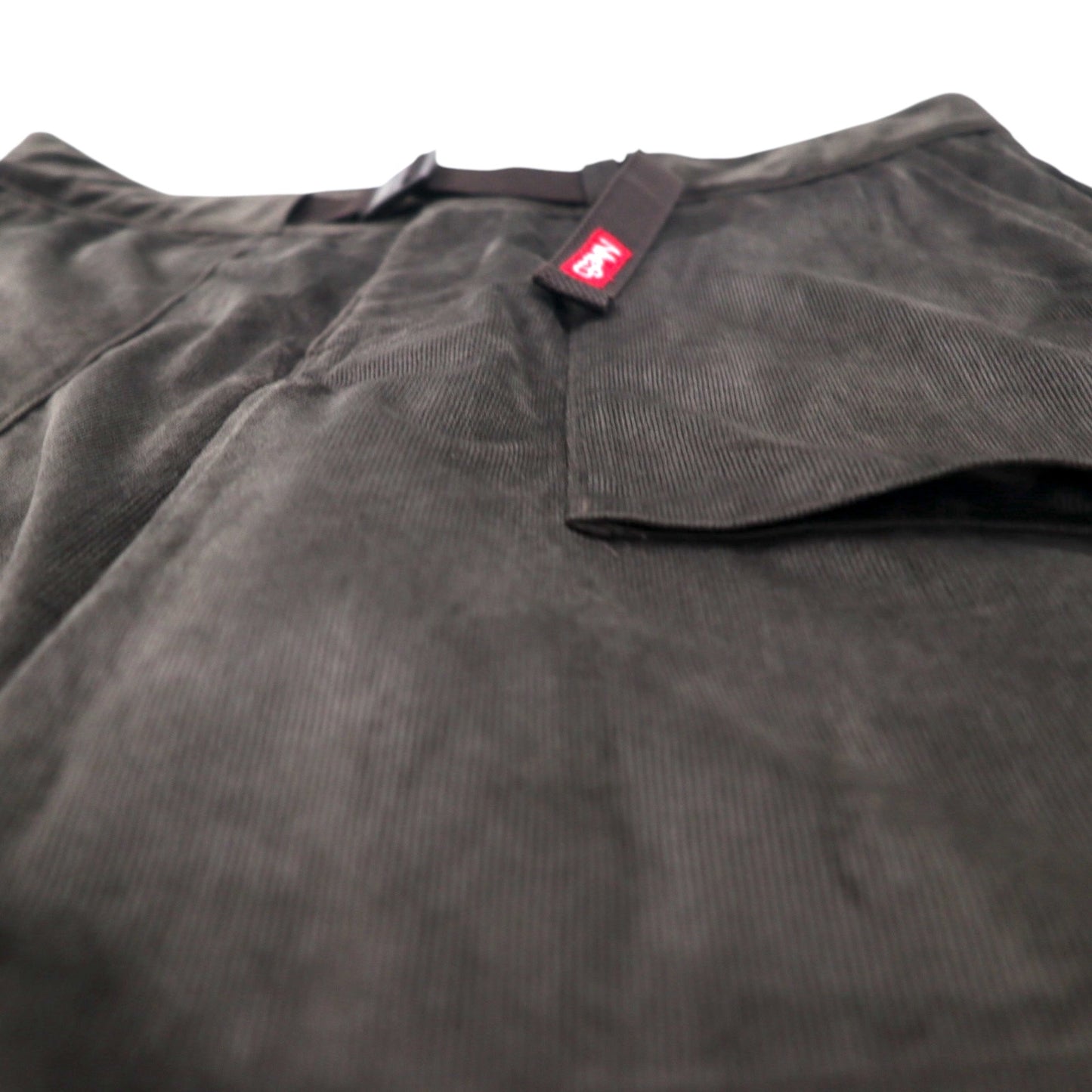 NIKE SB Velvet Corduroy Belted Shorts, Brown, Size XL, AA1075-220