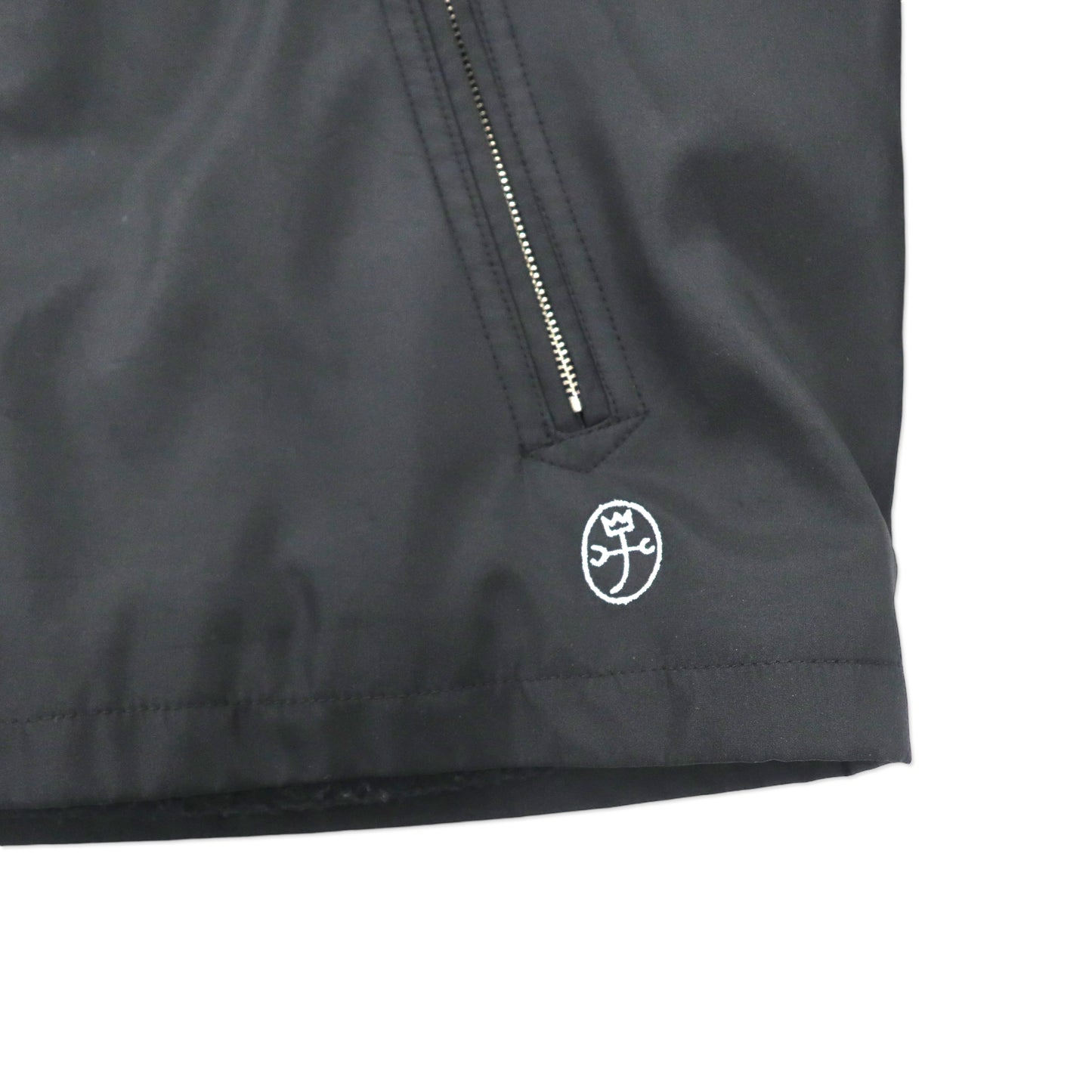 JC de Castelbajac スウィングトップ ハリントンジャケット 50 ブラック ナイロン キャラクター刺繍 イタリア製