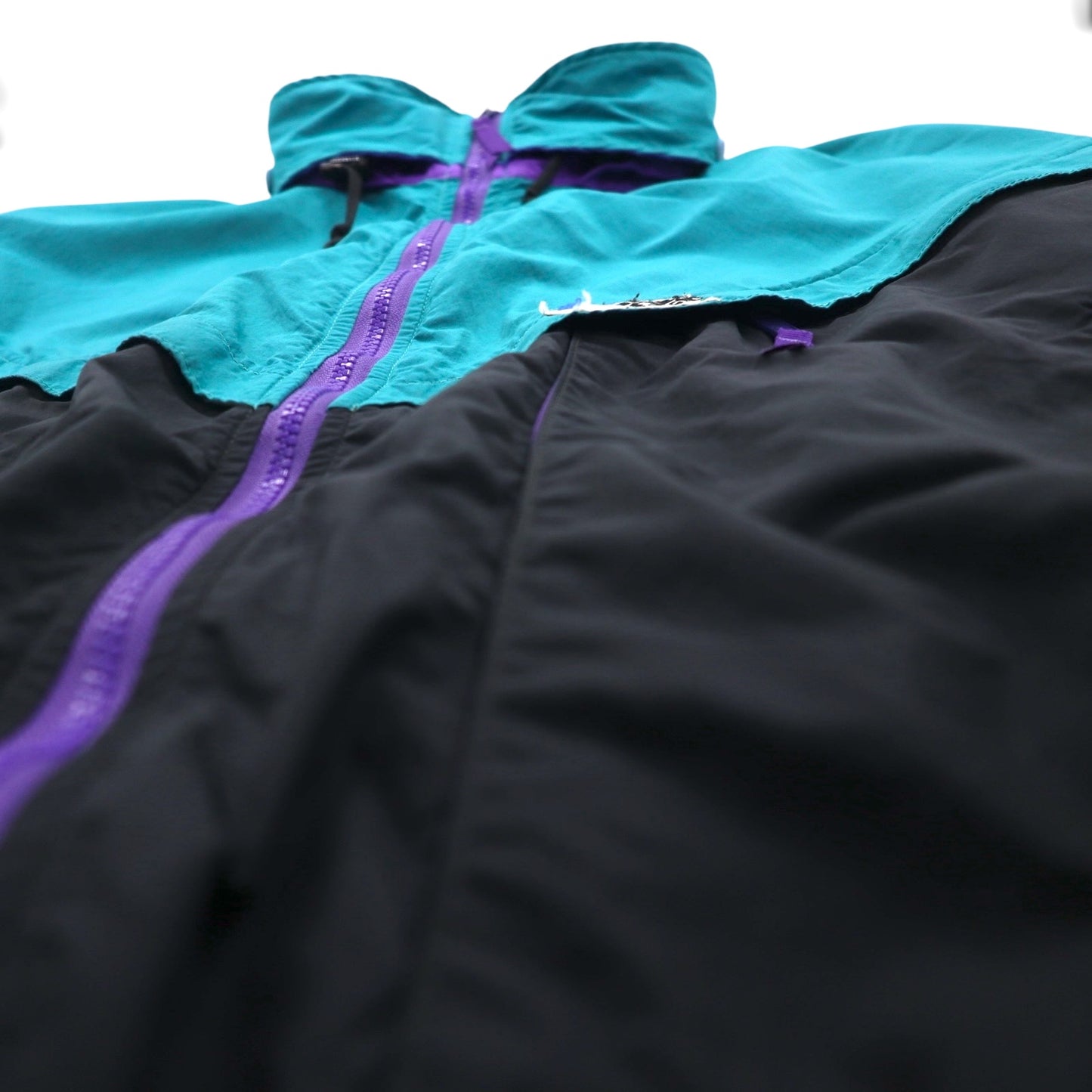 SIERRA DESIGNS 90s Made in Canada Nylon Mountain Parka, Size L, Waterproof, with Stowable Hood