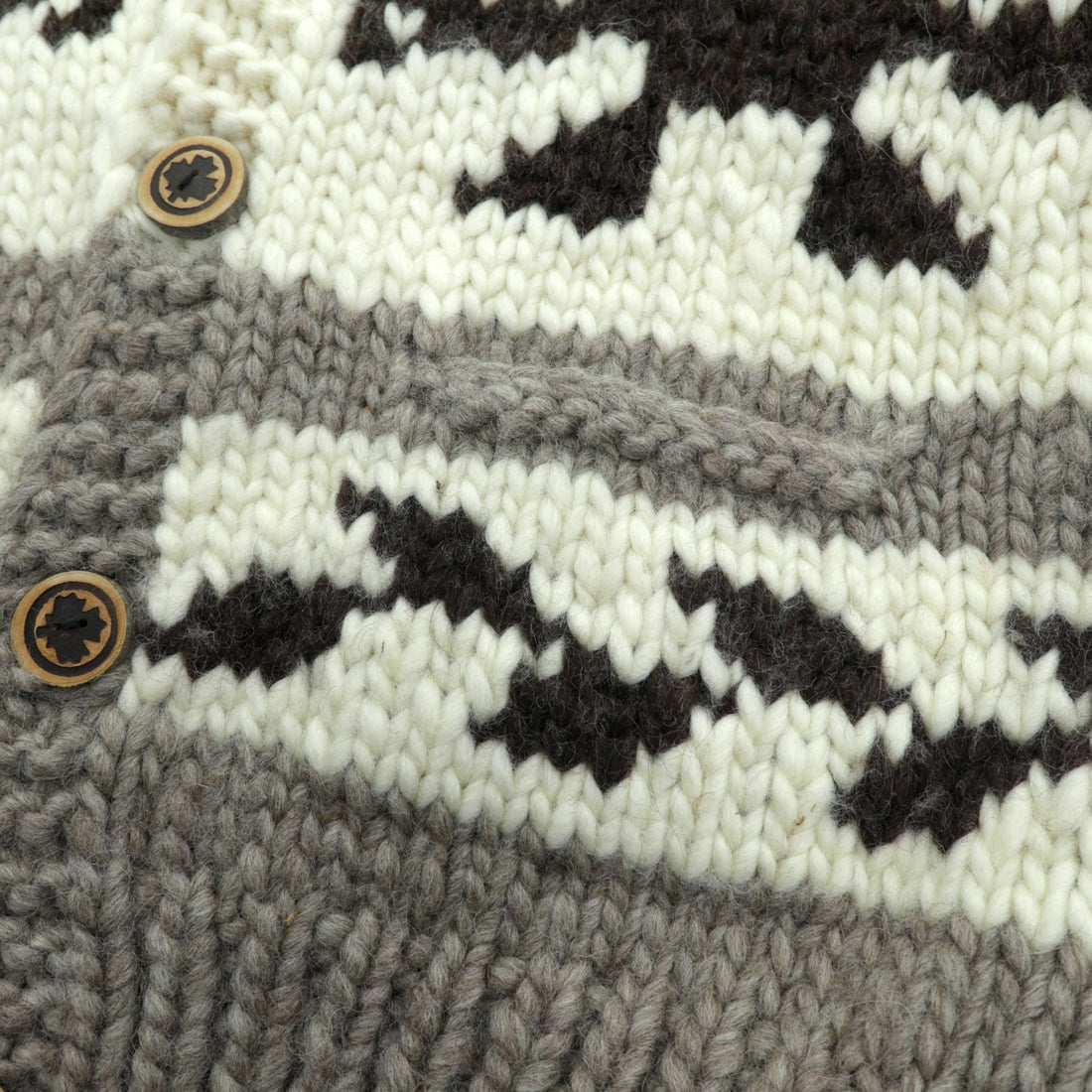 90s Canada Vintage Cowichan KISITAU Sweater Maple Wood Button Knit Cardigan L Thunderbird Made in