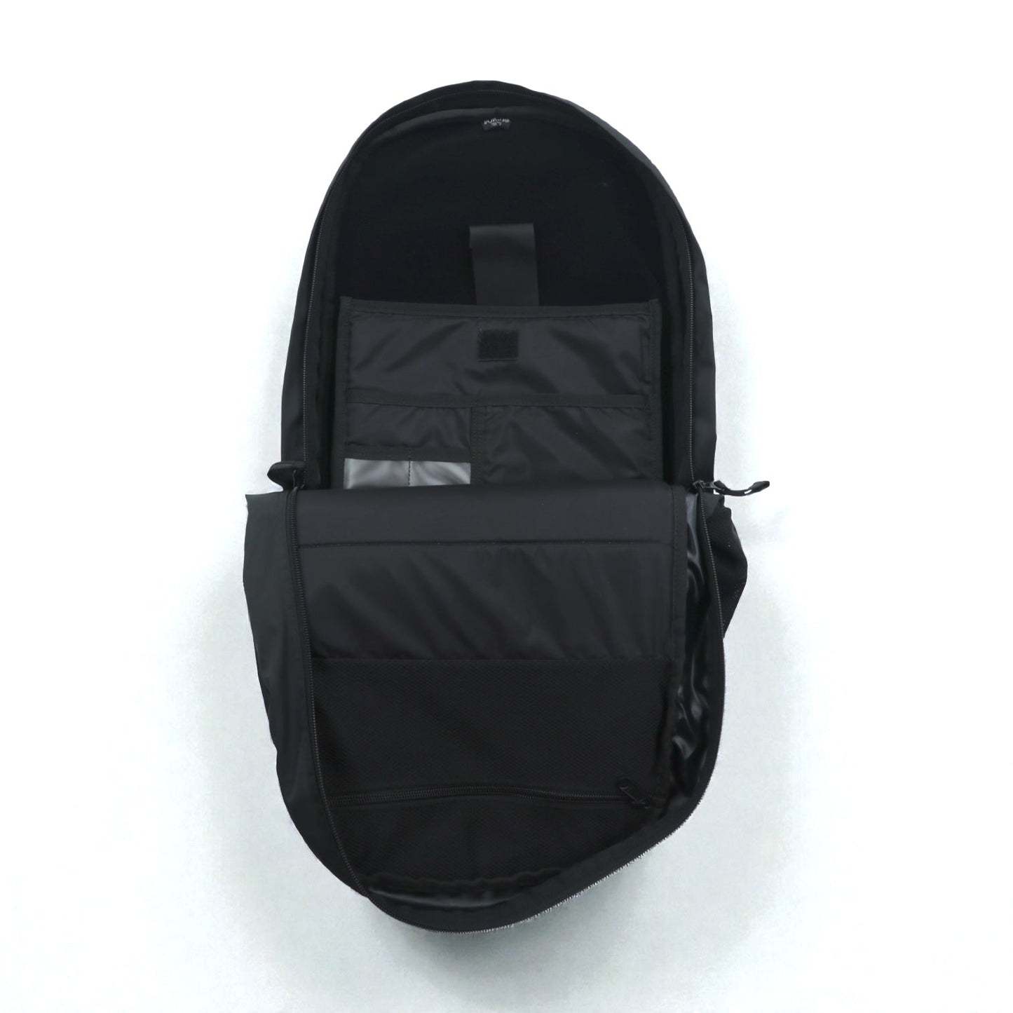 PORTER ( 吉田カバン ) 日本製 DRIVE DAYPACK デイパック バックパック リュック 12L PCスリーブ ブラック ナイロン 635-06825