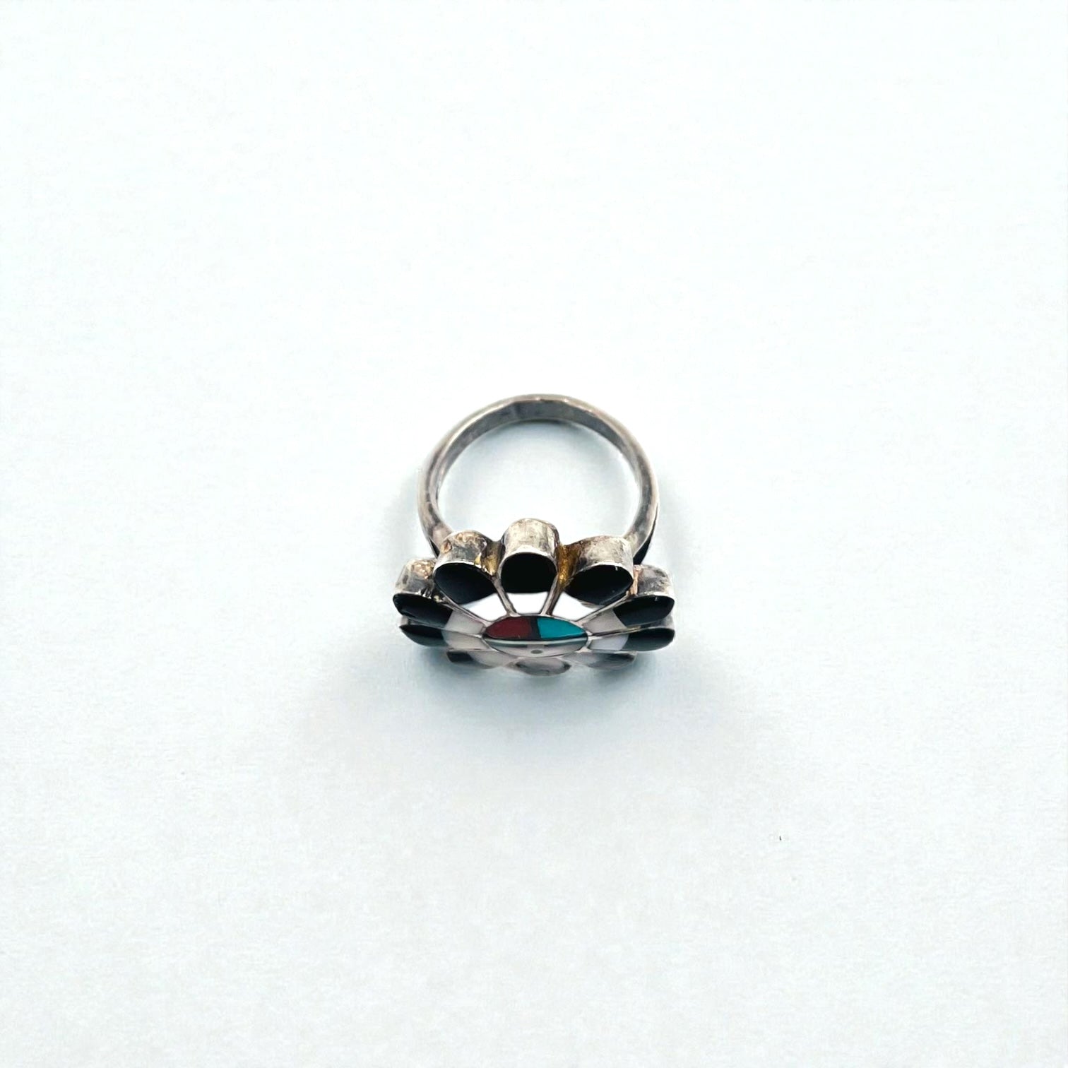Vintage Zuni Sterling Silver Ring ズニ族 フラワー サンフェイス リング 指輪 11号 インレイ シルバー 刻印 ホールマーク ターコイズ コーラル シェル オニキス インディアンジュエリー