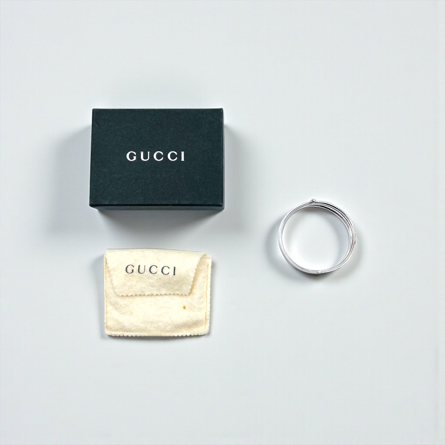 GUCCI シルバーバングル イタリア製 GUCCI 3連 シルバー バングル ブレスレット SILVER 925 ヒンジ可動