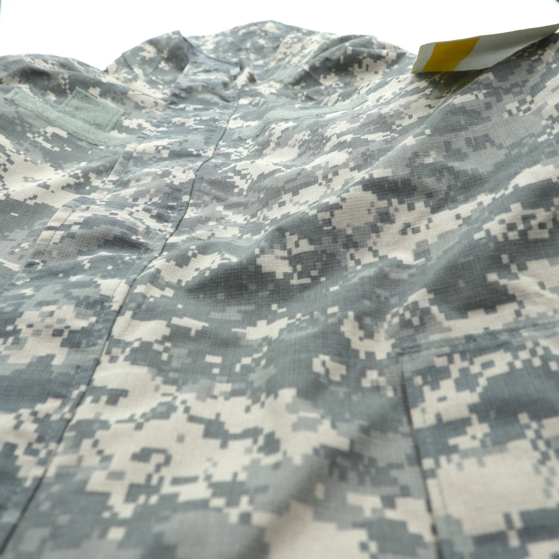 Vintage US ARMY FREE EWOL パーカー L ACU/UCP デジタルカモ ミリタリージャケット GORE-TEX ゴアテックス 防水 アラミド 難燃 PROPPER INTERNATIONAL INC 8415-01-577-1220