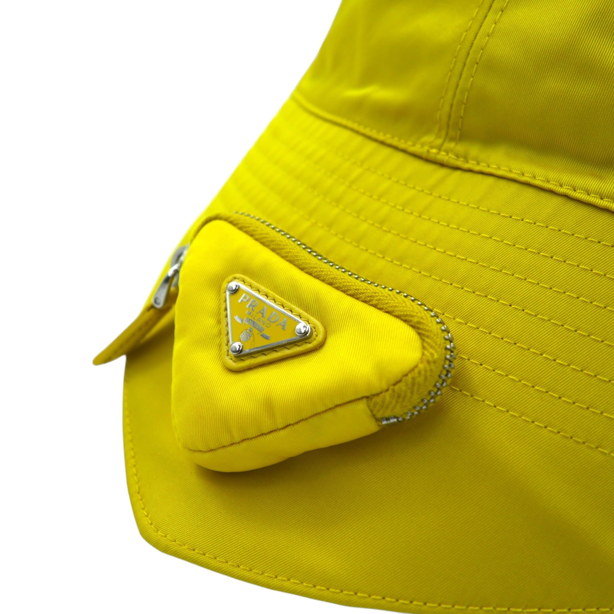 PRADA ナイロン バケットハット Re-Nylon トライアングルロゴ 2HC282 2DMI 三角 ミニポーチ付