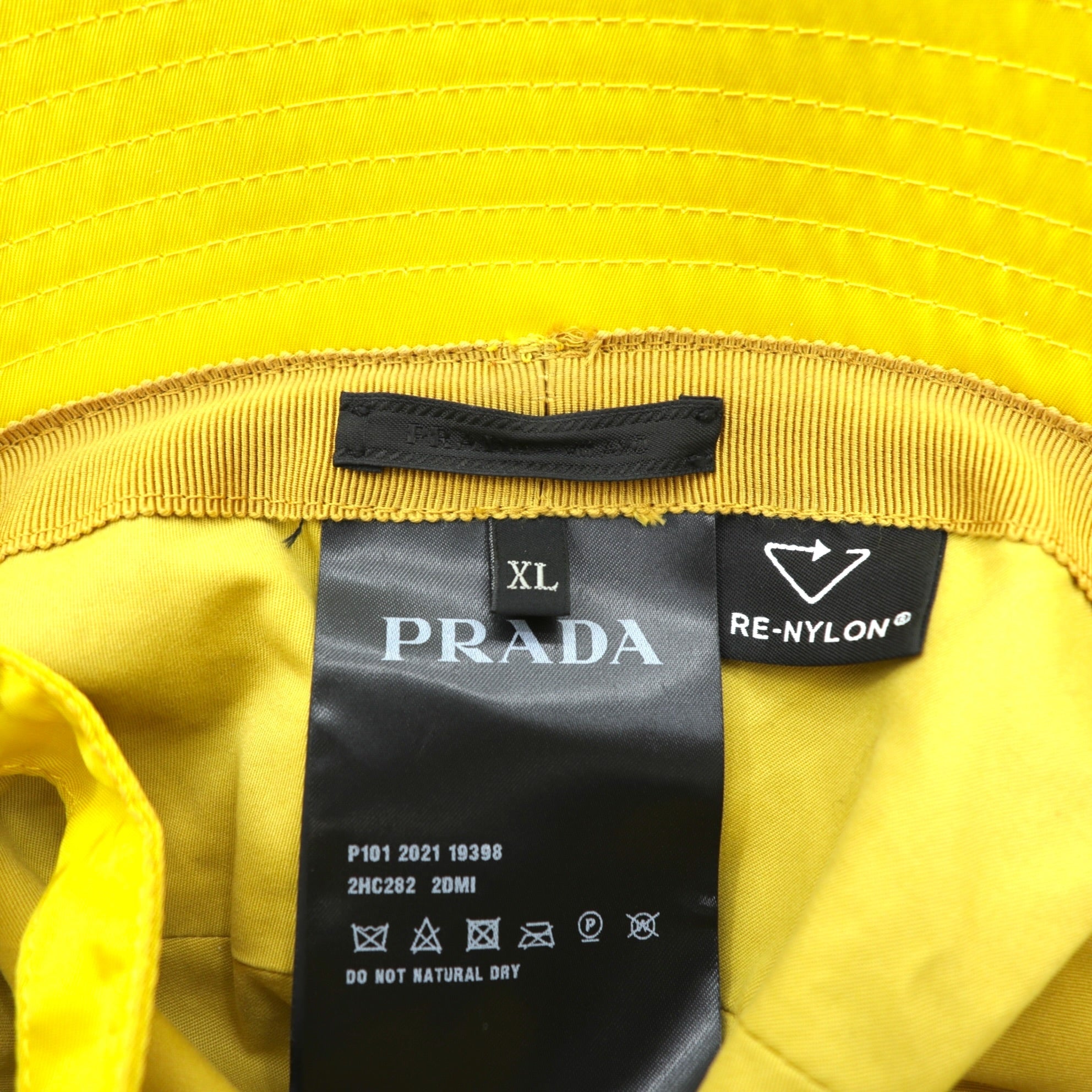 PRADA ナイロン バケットハット Re-Nylon トライアングルロゴ 2HC282 2DMI 三角 ミニポーチ付