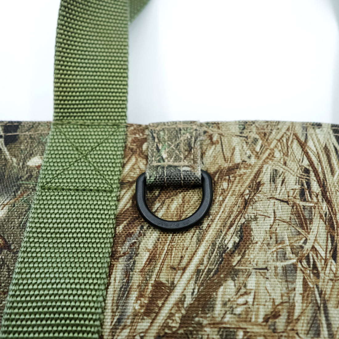 L.L.Bean Hunter's Waterproof Tote Bag in Mossy Oak and Realtree Camo with Zip Top