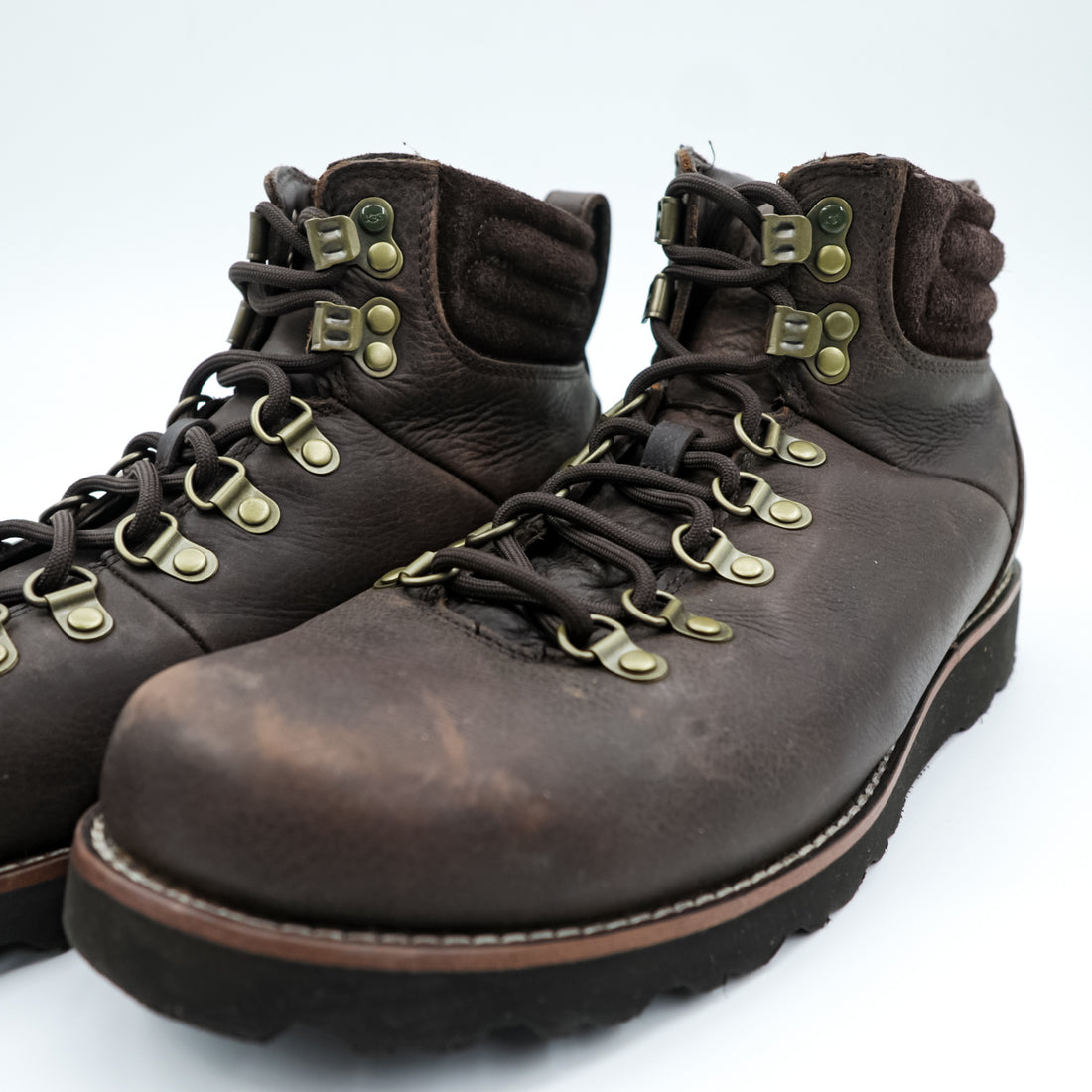 UGG Sheepskin Trekking Lace-up Boots US10 F8811F Vibram Sole