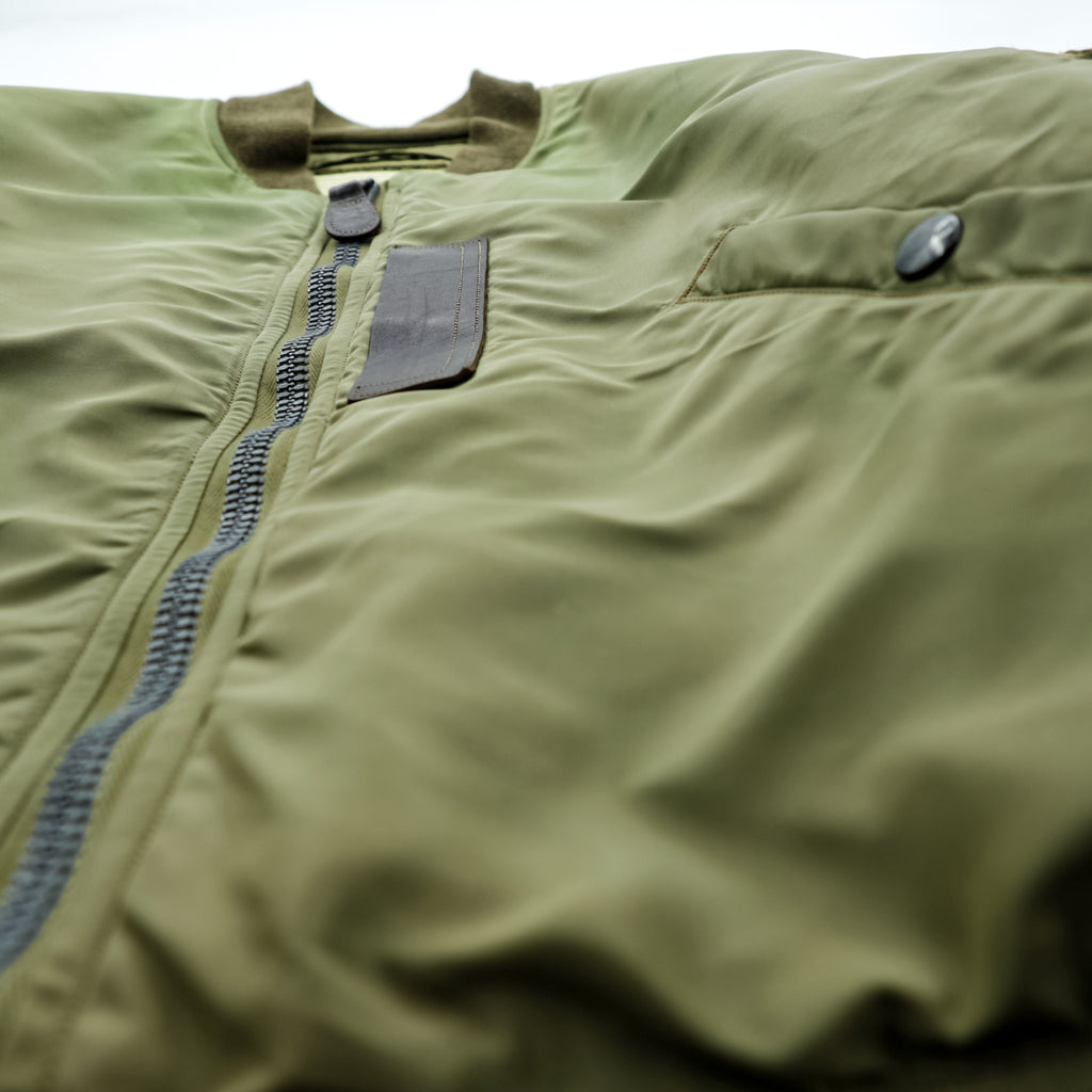 BUZZ RICKSON'S Type B-15C Olive(Modified) フライトジャケット S オリーブドラブ BR15323 ナイロン 中綿 CROWNジップ 復刻 日本製