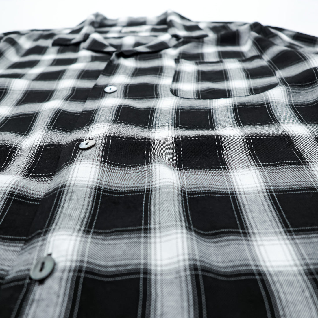 HOUSTON Ombre Check Open Collar Shirt L Black Rayon Chest Pocket Open Collar Boxy 41005