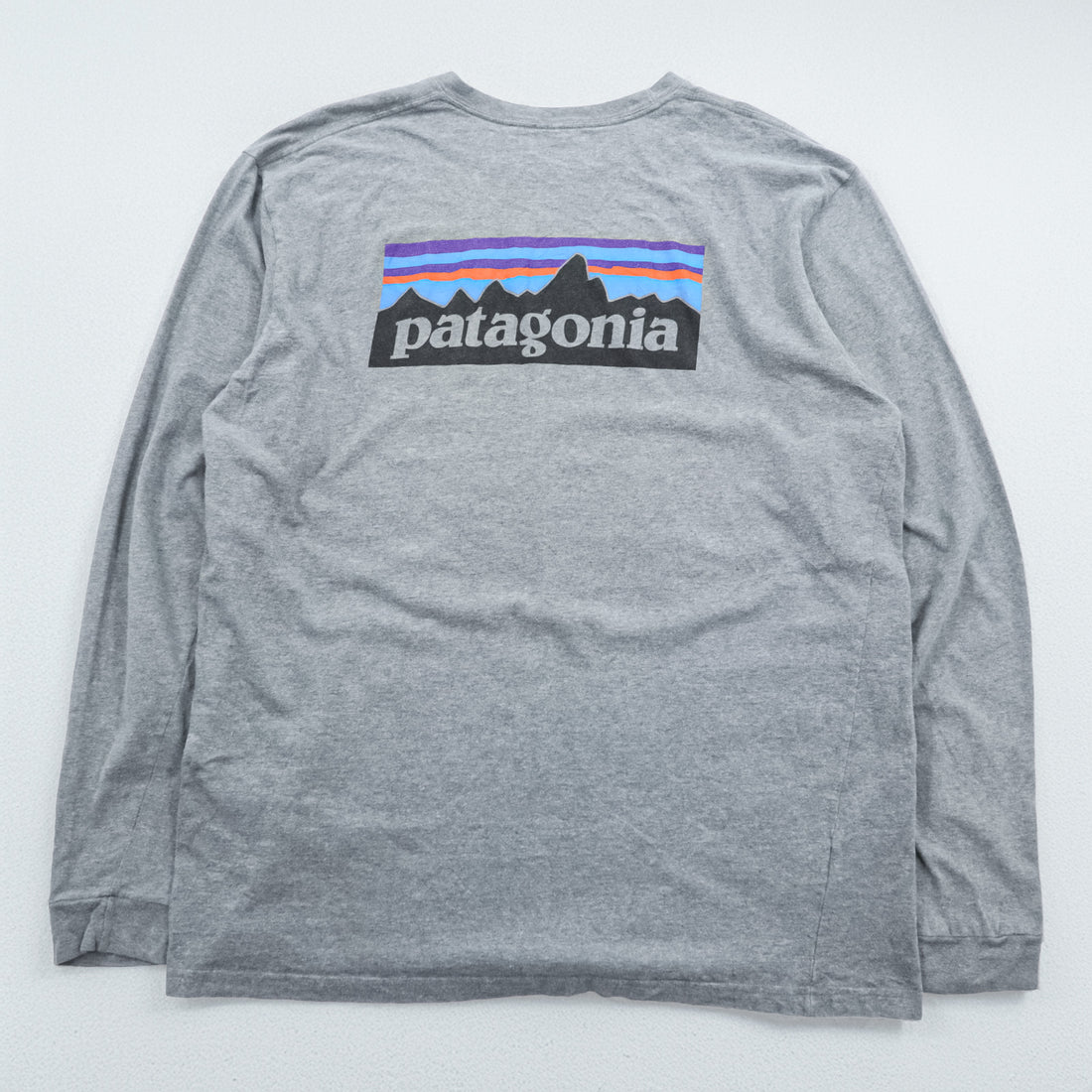 Patagonia P-6ロゴ 長袖Tシャツ ロンT XL グレー コットン 38704
