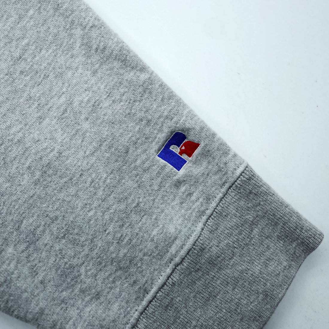 RUSSELL ATHLETIC Arch Logo Sweatshirt, FREE Size, Wide Fit, Grey, by K3 & Co., Drop Shoulder, 1668-599-1588