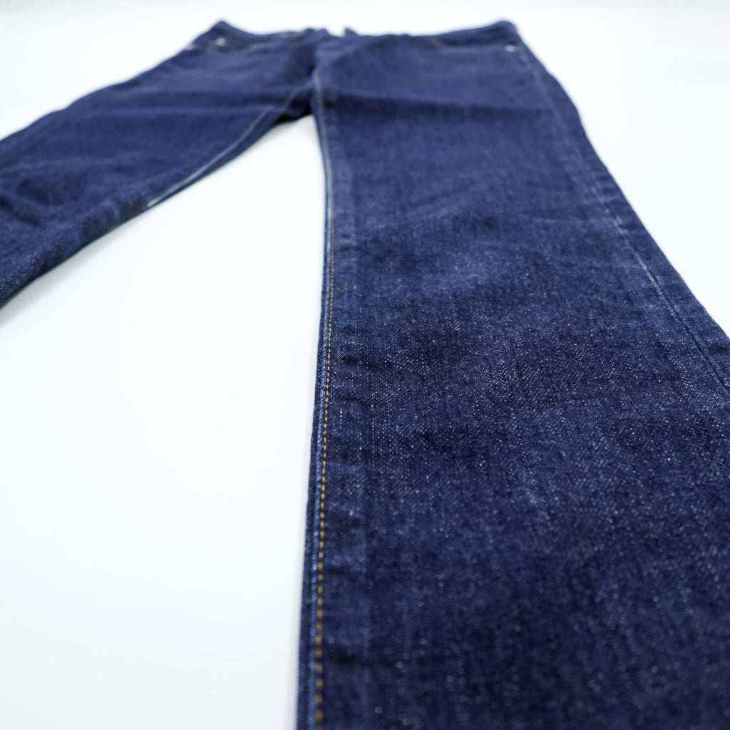HYKE Tight Slim Indigo Denim Jeans Size 26 Made in Japan Minimalist Skinny Fit Dark Wash