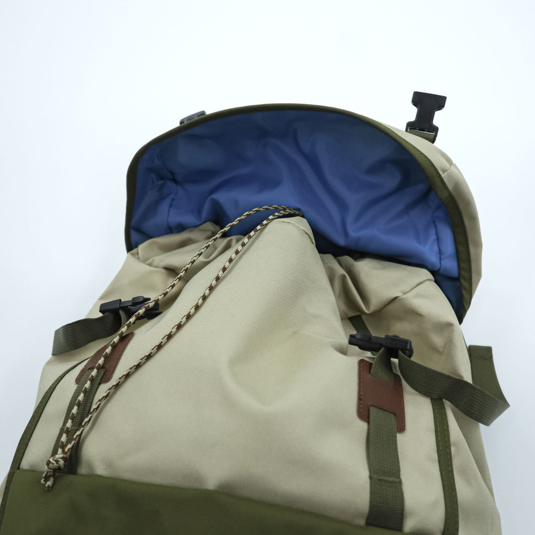 Patagonia Arbor Grande Pack Backpack, Waterproof, Khaki, Beige, Durable Water-Repellent, 32L, 47970