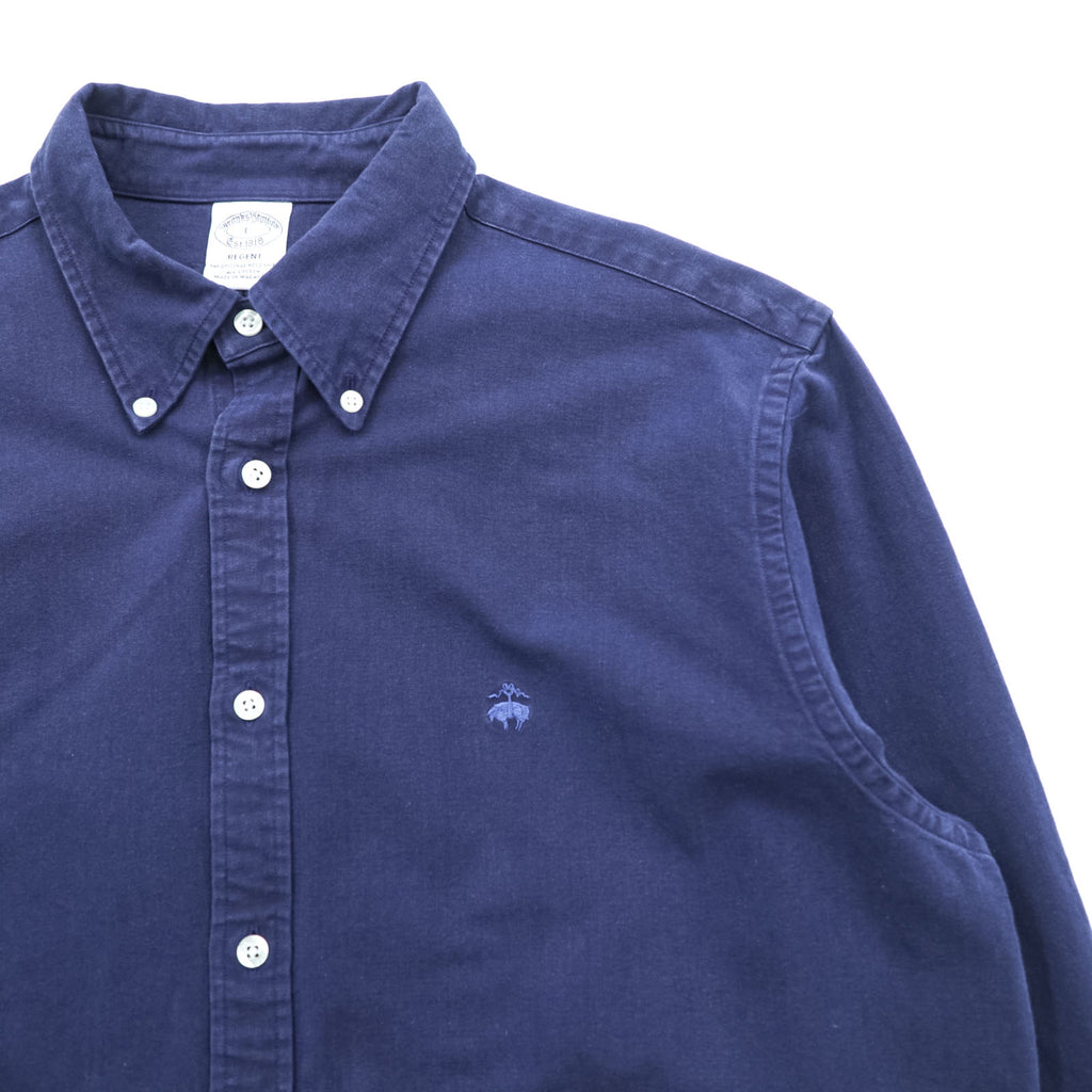 Brooks Brothers button-down shirt, size L, navy, with a single logo (REGENT).