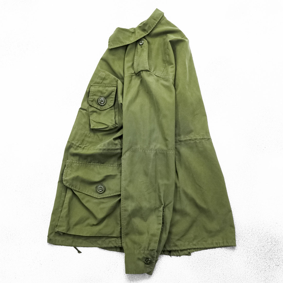 Canadian Military GS Mk II Style Field Jacket Olive 4 Pocket Combat Jacket Epaulets 50/50 Nylon Cotton Made in Canada Size 8