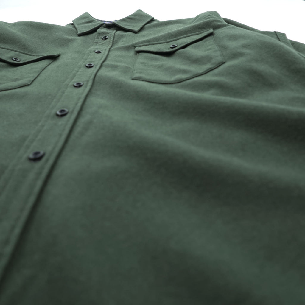 Vintage 1970s Pendleton Outdoorsman Solid Green Wool Shirt USA Made XL