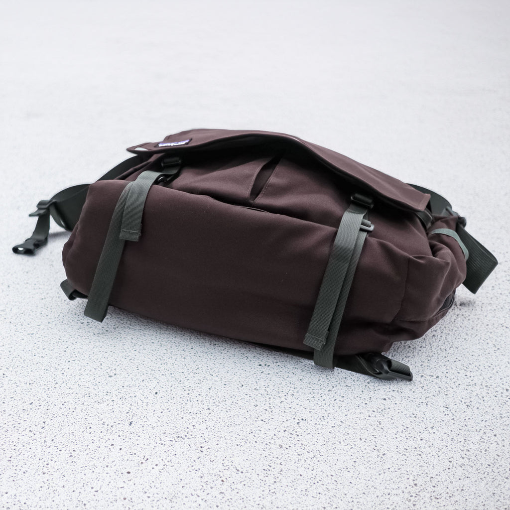 Patagonia HALFMASS Messenger, Shoulder Bag, Bordeaux, Laptop Compartment, 48274F9
