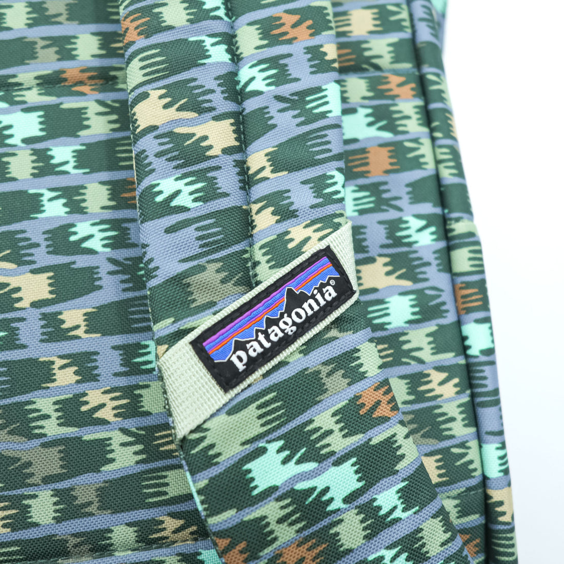 Patagonia Fieldsmith Backpack, 28L Green, Blue Patterned, 48546