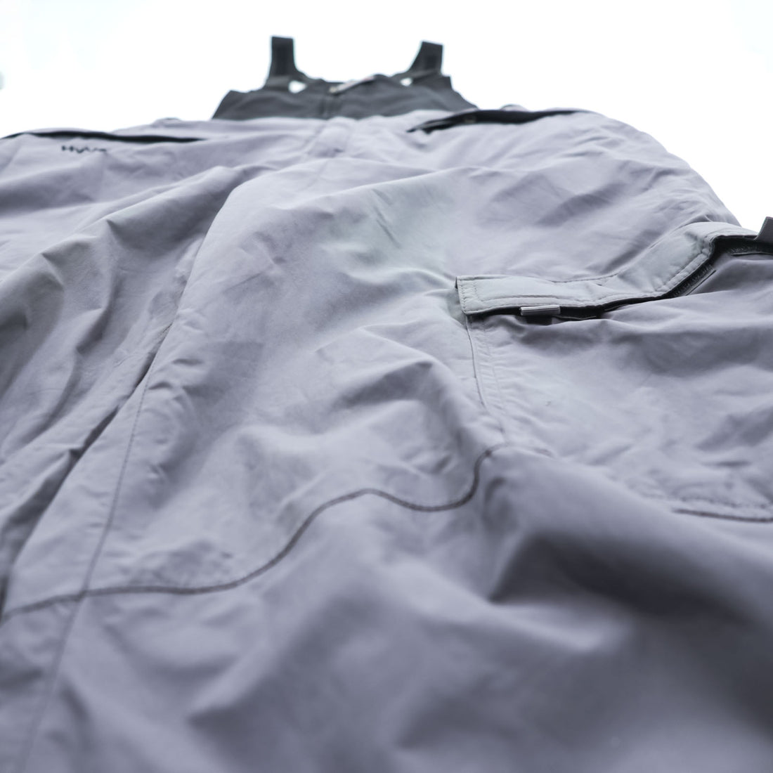 THE NORTH FACE スノービブパンツ 防水 HyVent オーバーオール M グレー スキー ボード ゲイター F03YO40