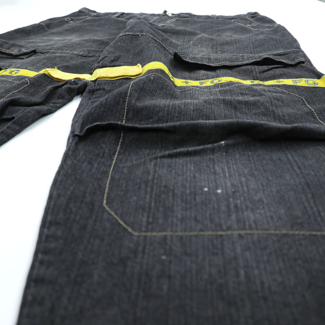 Marithe Francois Girbaud 90s Vintage Shuttle Tape Denim Cargo Pants Black Yellow Baggy Wide Leg W42 Y2K