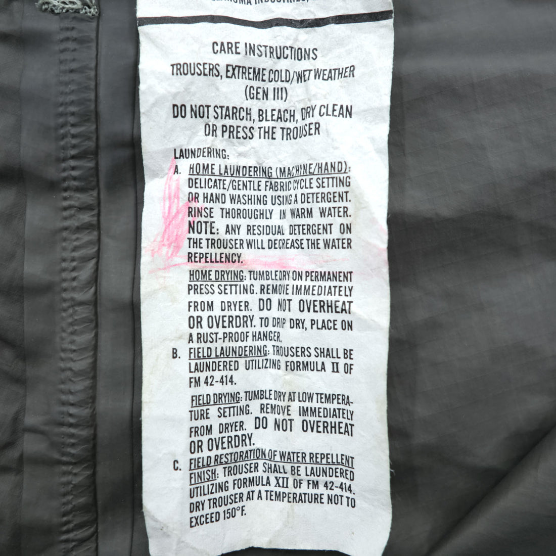 US Army ECWCS Gen III Level 6 Gore-Tex UCP ACU Wet Weather Trousers Large Regular
