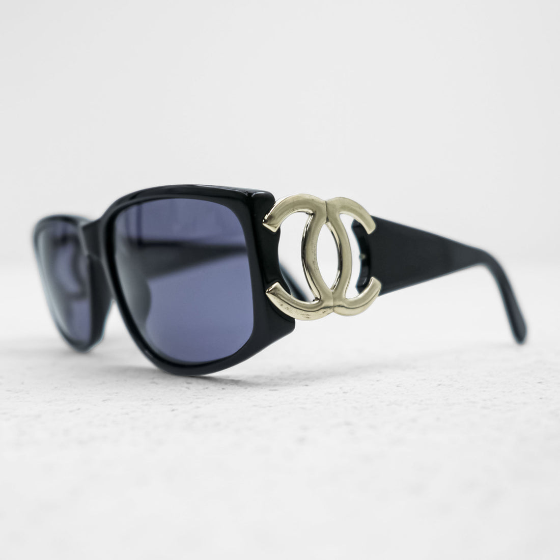 CHANEL CC Logo Sunglasses Black Square Frame Blue Tinted Lenses Silver Hardware Vintage