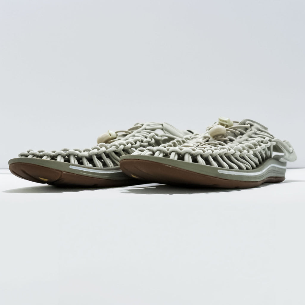 KEEN ユニーク UNEEK アウトドア スポーツサンダル 26.5cm ベージュ 1024309