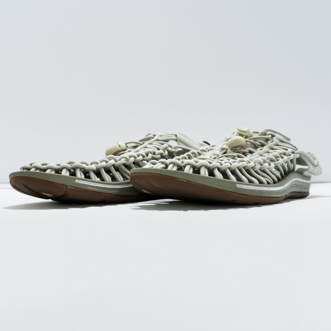 KEEN ユニーク UNEEK アウトドア スポーツサンダル 26.5cm ベージュ 1024309