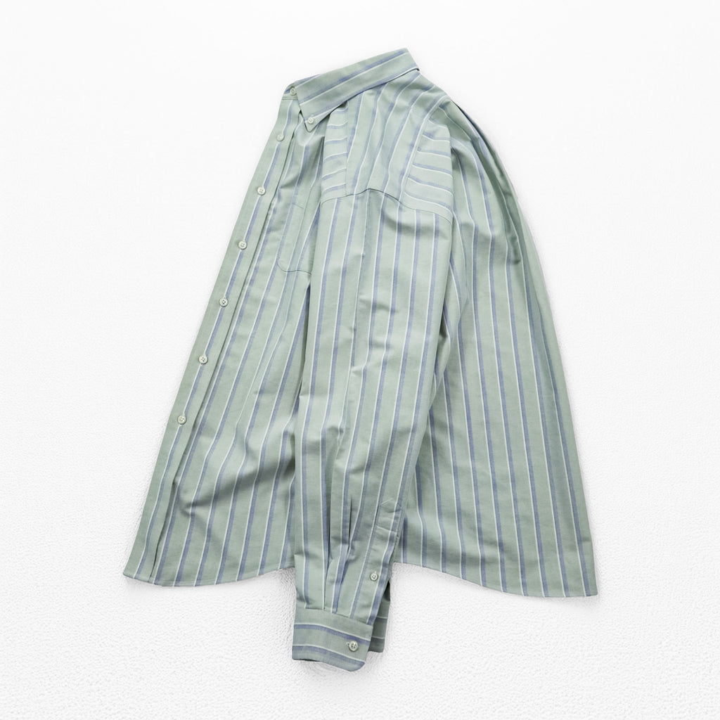 L.L.Bean Long-Sleeve Button-Down Shirt, Size L, Green/Blue Oxford Striped Wrinkle Resistant (AVF5)