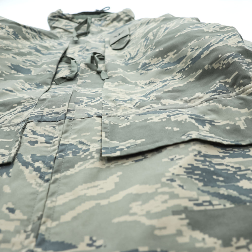 USAF APECS ABU Tiger Stripe Camo Parka Medium Regular Hooded Waterproof Nylon Military Jacket Propper