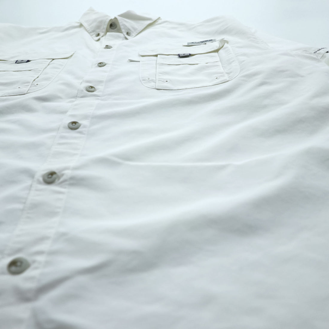 Columbia PFG Omni-Shade White Long Sleeve Fishing Shirt Bonehead Style Vented Button Down Size L
