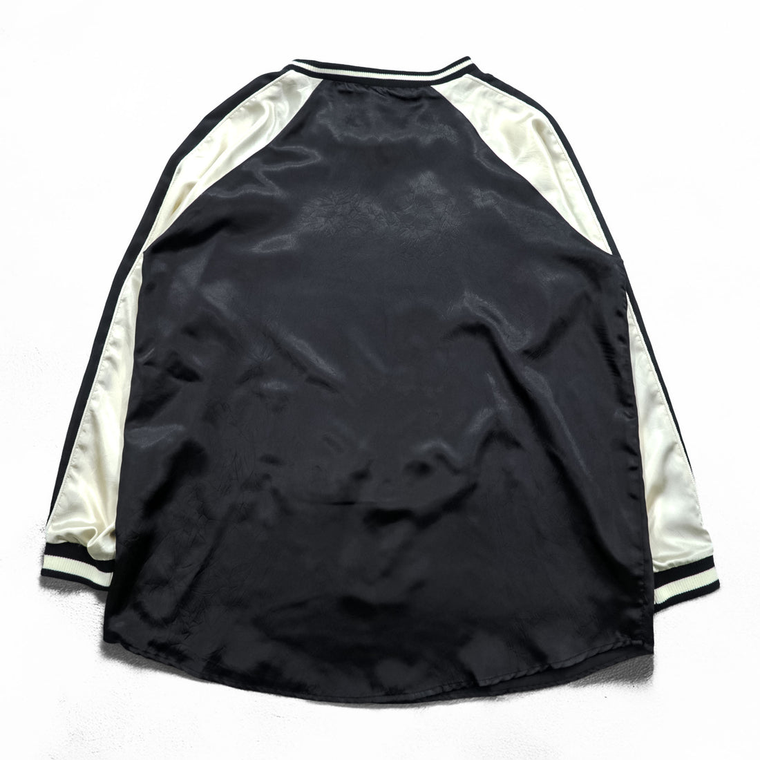 unrelaxing Souvenir Jacket Pullover M Black, Gold UR-436