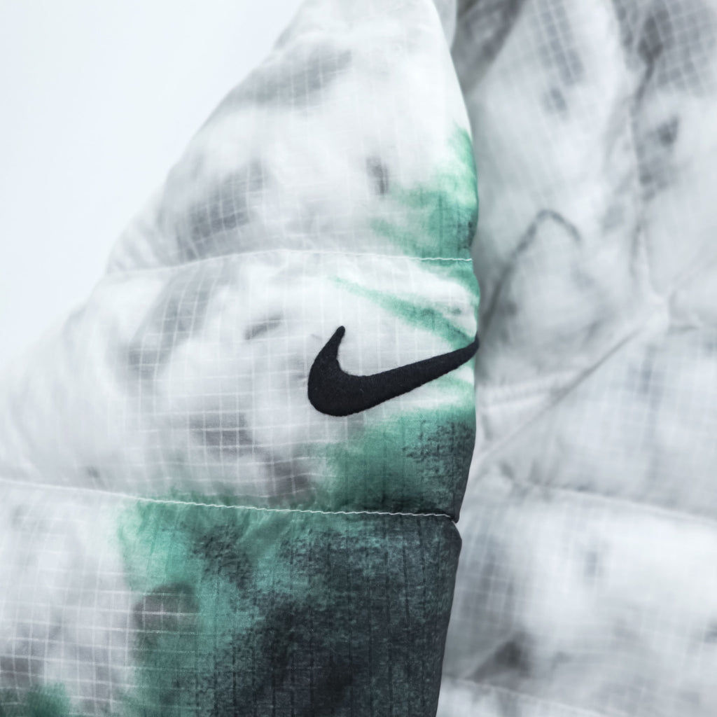 STUSSY × NIKE  Insulated Jacket L White, Green Drawstring Thermore ECODOWN FIBERS MARBLE HO200610MXP
