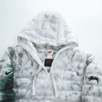 STUSSY × NIKE  Insulated Jacket L White, Green Drawstring Thermore ECODOWN FIBERS MARBLE HO200610MXP