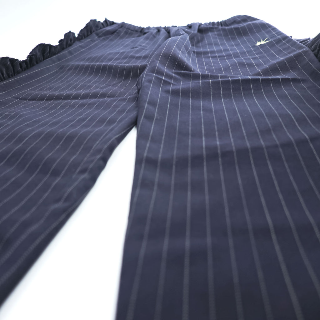RHODOLIRION (NEPENTHES) フリルサイド ストライプパンツ Frill Side Stripe Pants スラックス イージーパンツ ネイビー ギャバジン NQ974