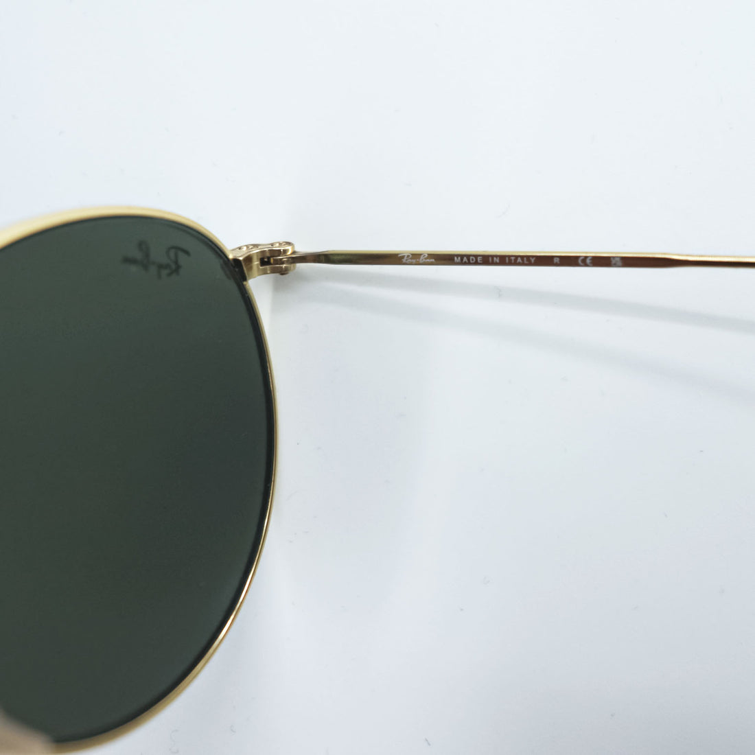 Ray-Ban RB3447 Round Metal 001 Gold Frame Green Lens Sunglasses 50-21 145 Unisex