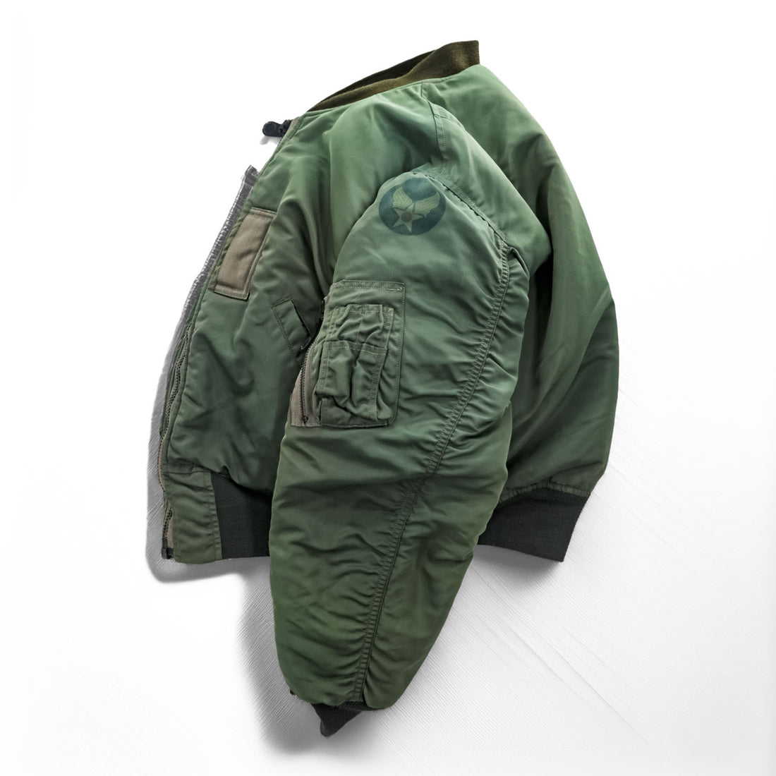Buzz Rickson's Type B-15D Modified Flight Jacket MIL-J-6251A Sage Green Nylon Bomber