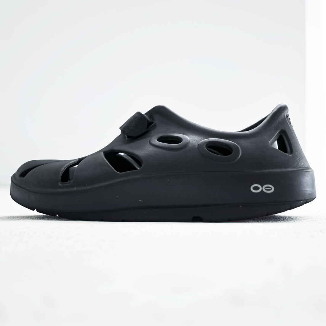 OOFOS OOcandOO Recovery Sandals US10 Black