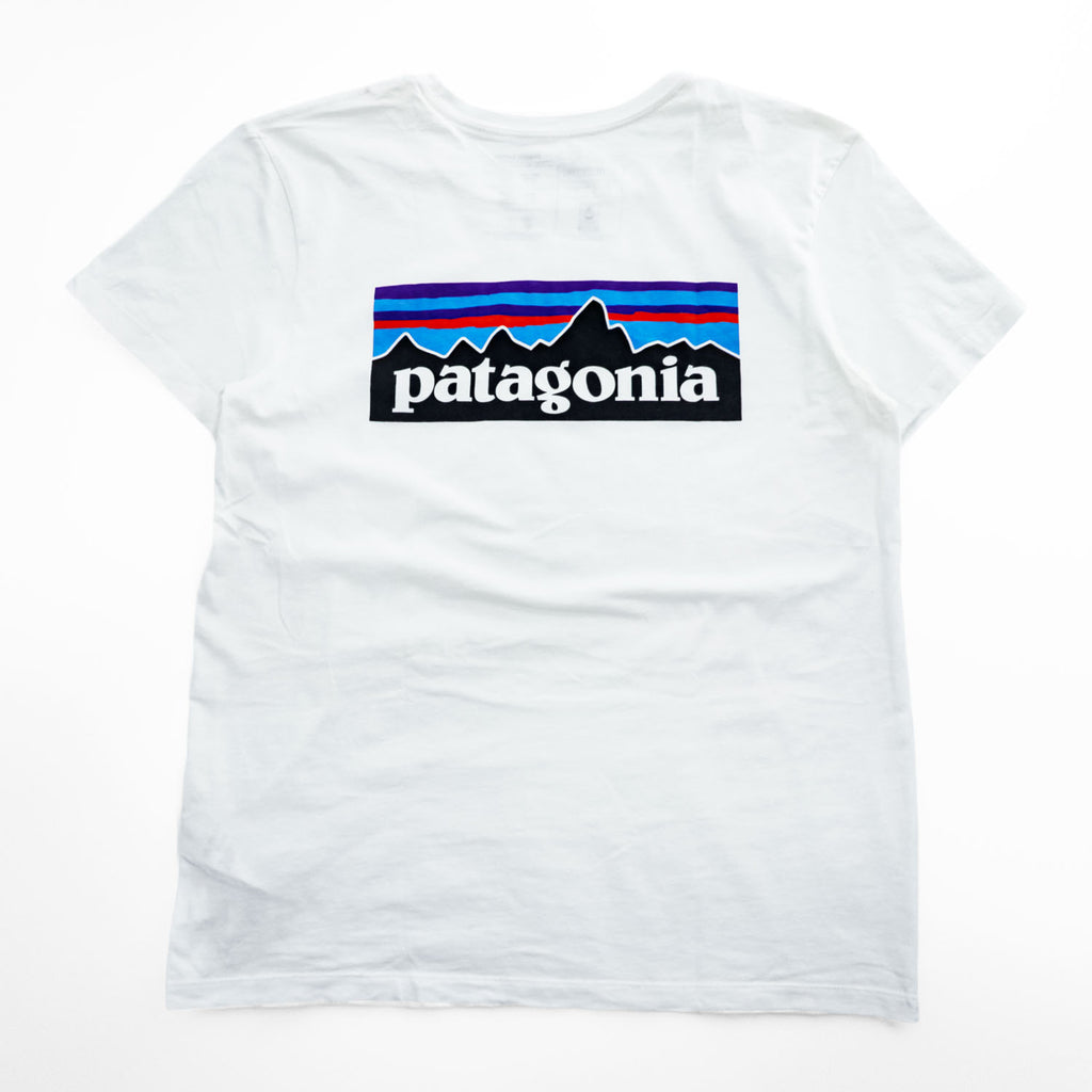 Patagonia P-6ロゴ オーガニックコットン Tシャツ S ホワイト バックプリント クルー REGULAR FIT 38587