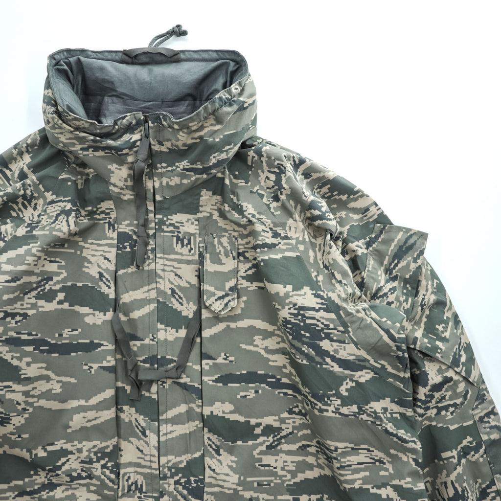US AIR FORCE ゴアテックス GORE-TEX APECS ABUパーカー ミリタリージャケット 防水 ドローコード TENNIER INDUSTRIES デジタルタイガーカモ 8415-01-547-3518
