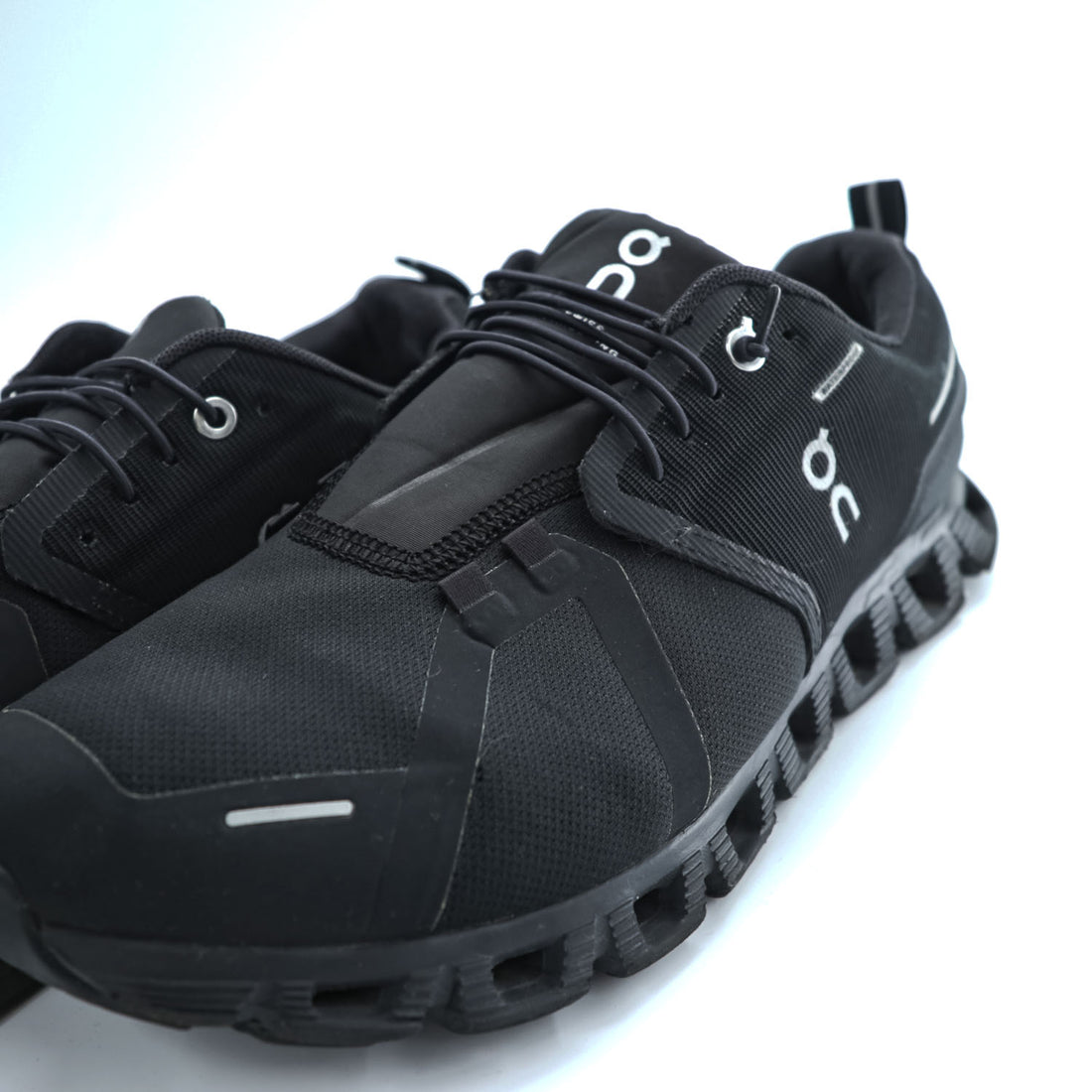 On クラウド5 Cloud 5 Waterproof ランニングシューズ スニーカー 26.5cm ブラック 防水 59.98842