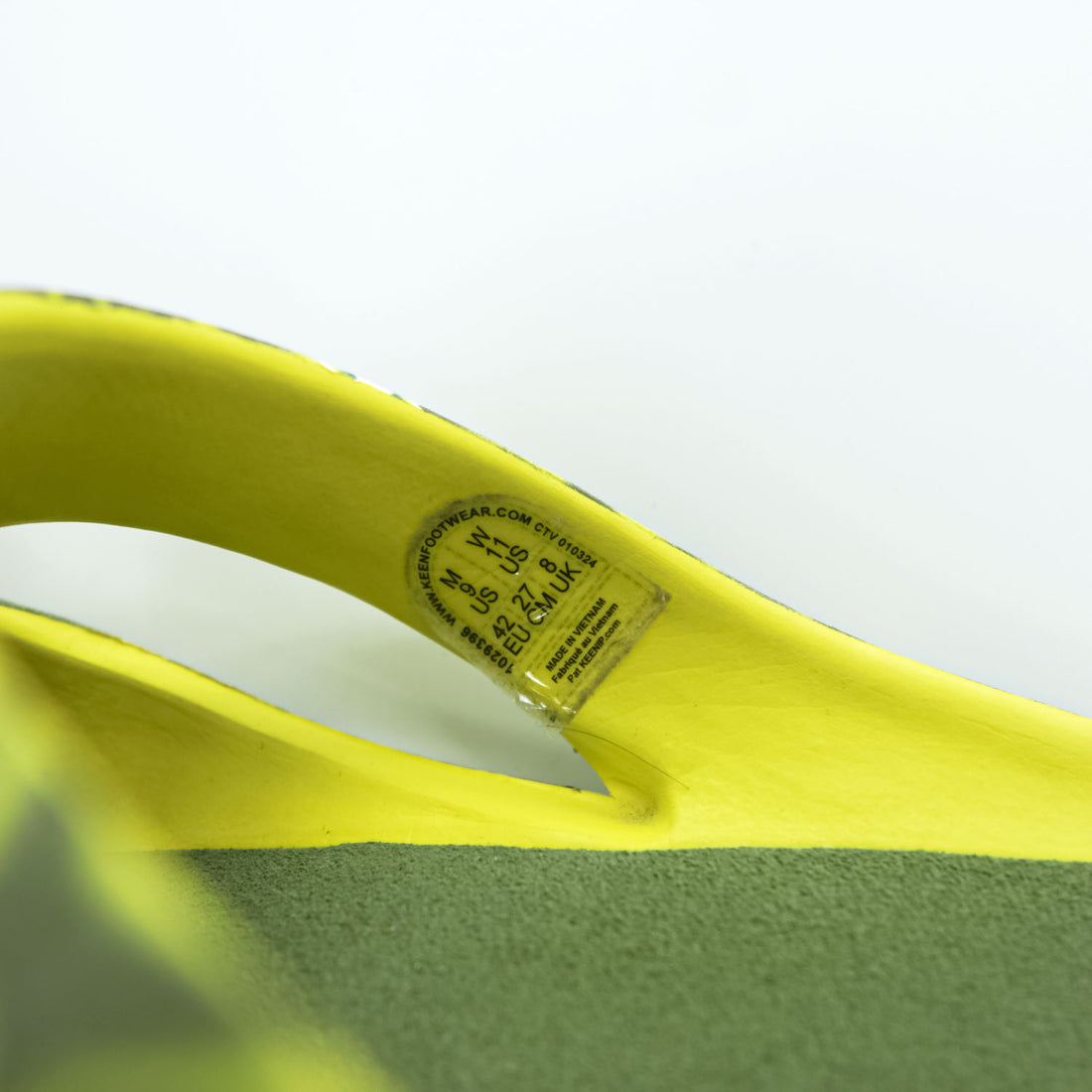 KEEN × GENTLE FULLNESS SHANTI ARTS Sandals US9 Yellow Green GF FLOWERS 1029396