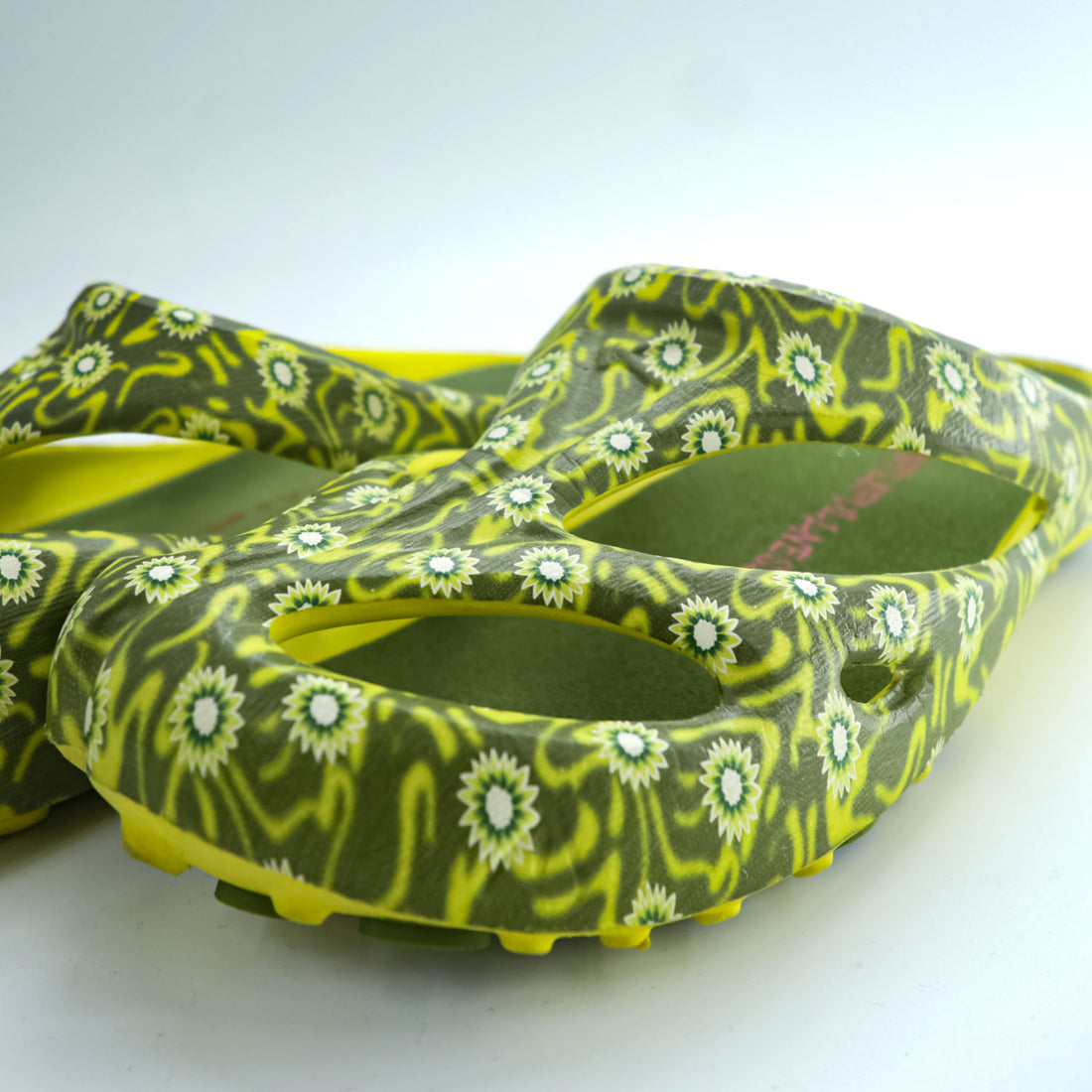 KEEN × GENTLE FULLNESS SHANTI ARTS Sandals US9 Yellow Green GF FLOWERS 1029396