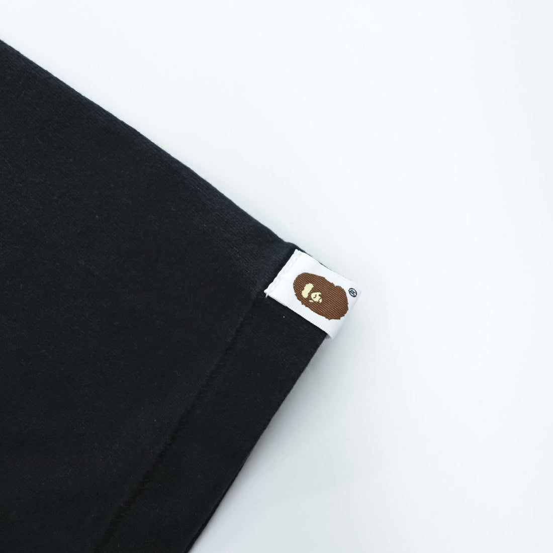 A BATHING APE シャーク Tシャツ M ブラック シャークフェイス カモ プリント