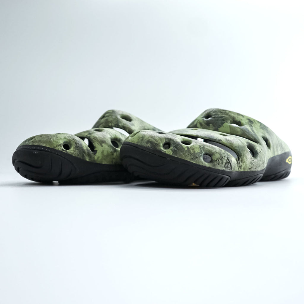 KEEN YOGUI ARTS Sandals US9 Khaki Green MNS CAMO GREEN Clogs