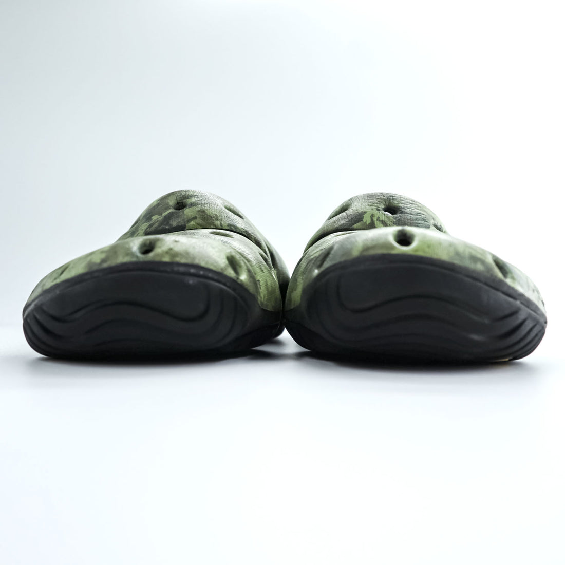 KEEN YOGUI ARTS Sandals US9 Khaki Green MNS CAMO GREEN Clogs
